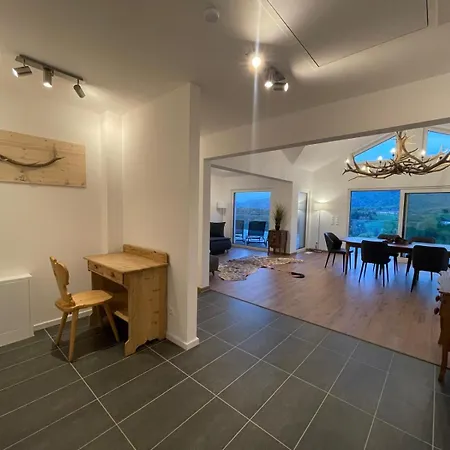 Am Weinberg Krast Daire *