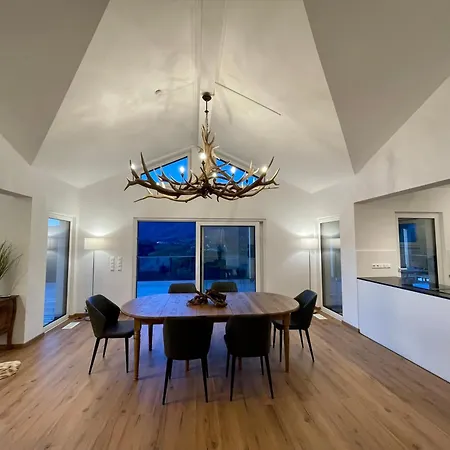 Am Weinberg Krast Daire *